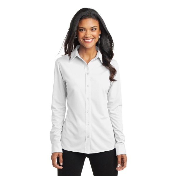 L570 Port Authority White